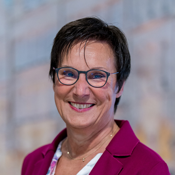 Petra Adamaschek